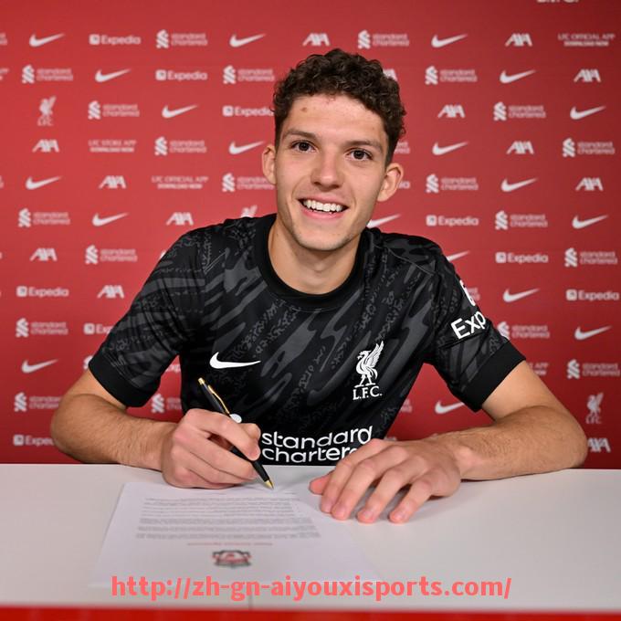 爱游戏体育官网-罗马遭围剿?探讨意甲是否存在针对罗马球队的趋势